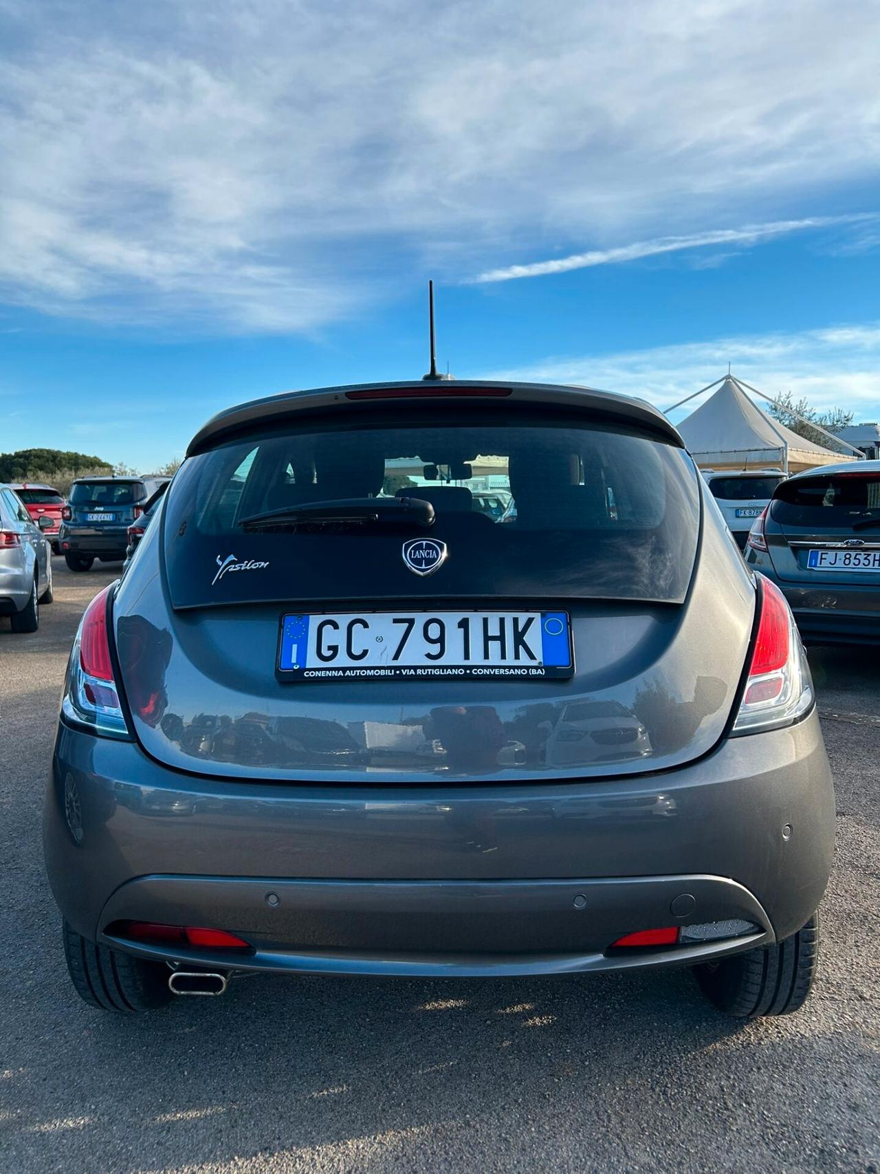 Lancia Ypsilon 1.2 69 CV 5 porte S&S Platinum