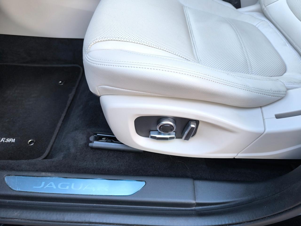 Jaguar E-Pace 2.0D I4 163 CV AWD Auto SE