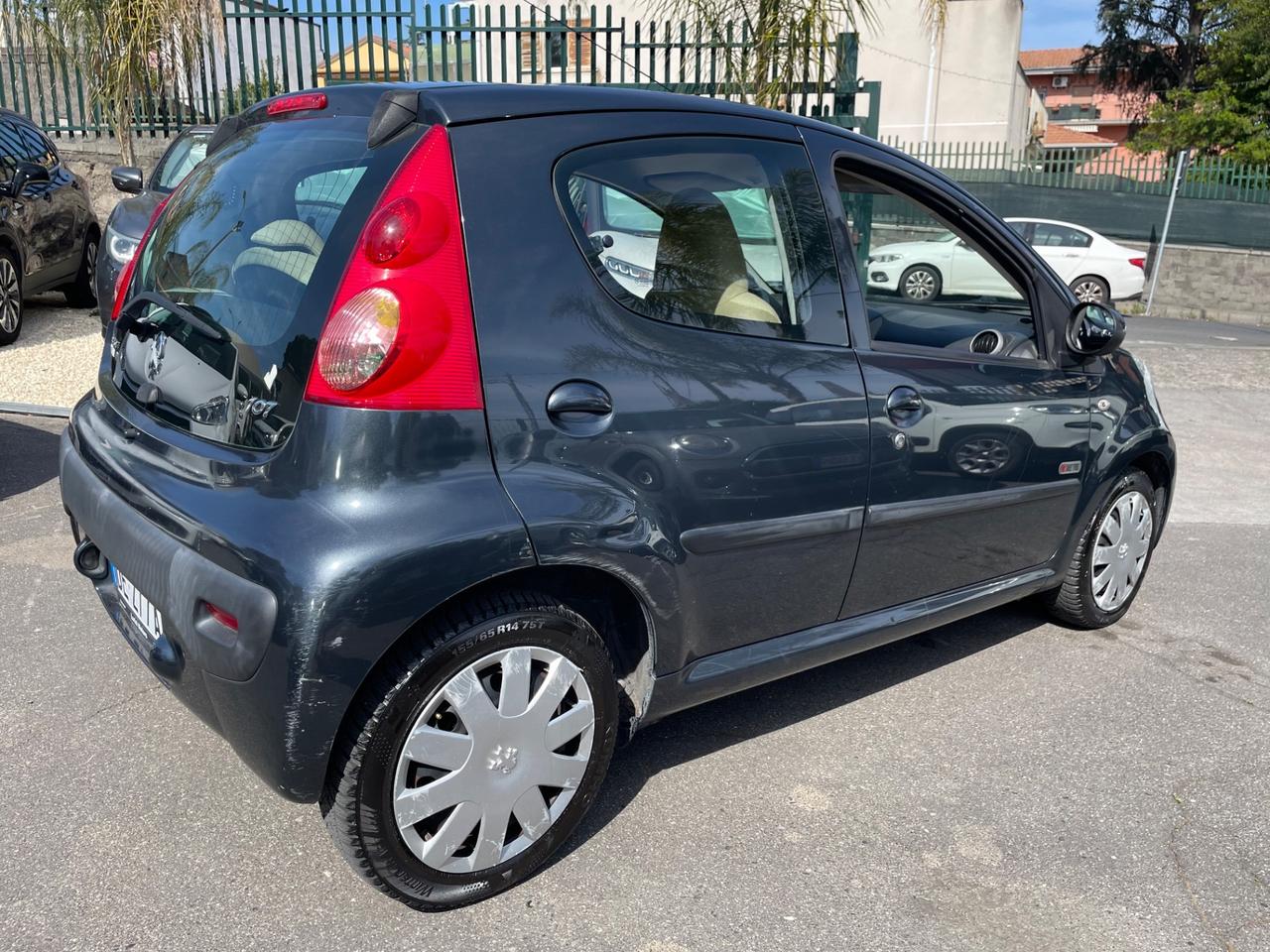 Peugeot 107 1.0 68CV 5p. Sweet Years