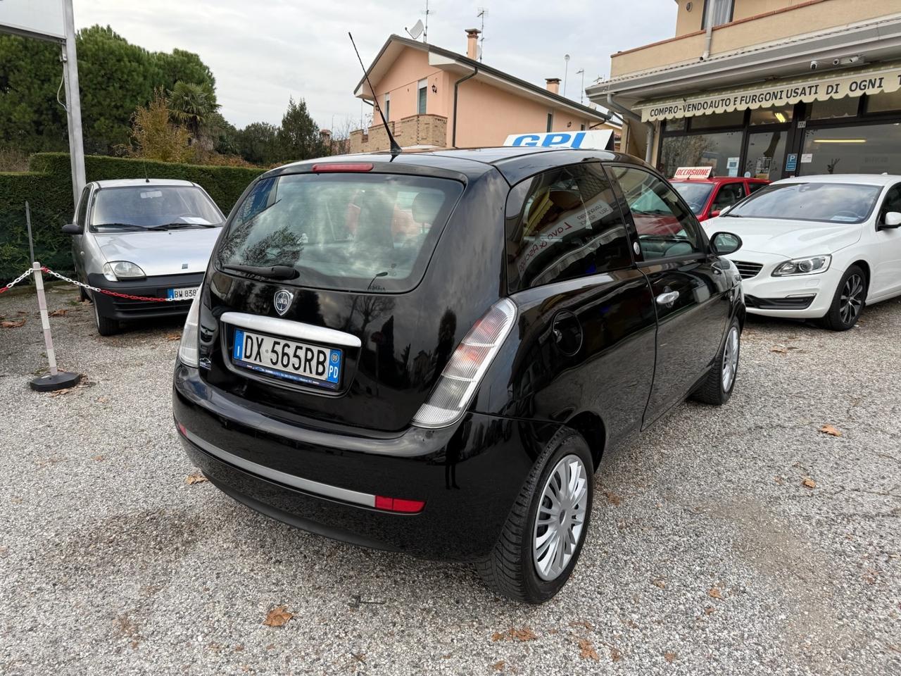 Lancia Ypsilon 1.4 Ecochic GPL Ok Neopatentati