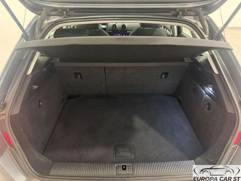 Audi A3 1.6 TDI 110cv clean diesel S tronic Ambition