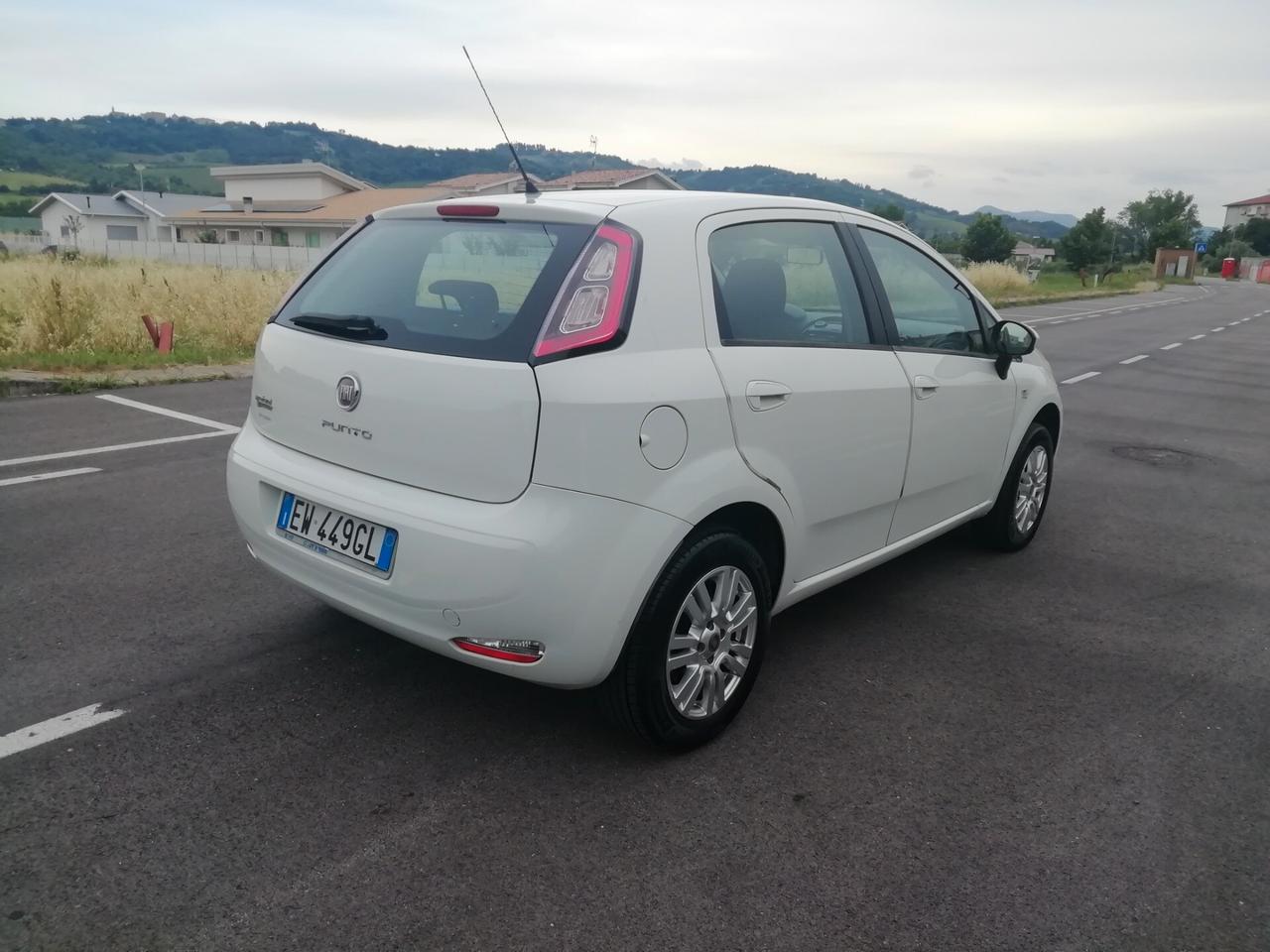 Fiat Punto 1.4 8V 5 porte Natural Power Lounge