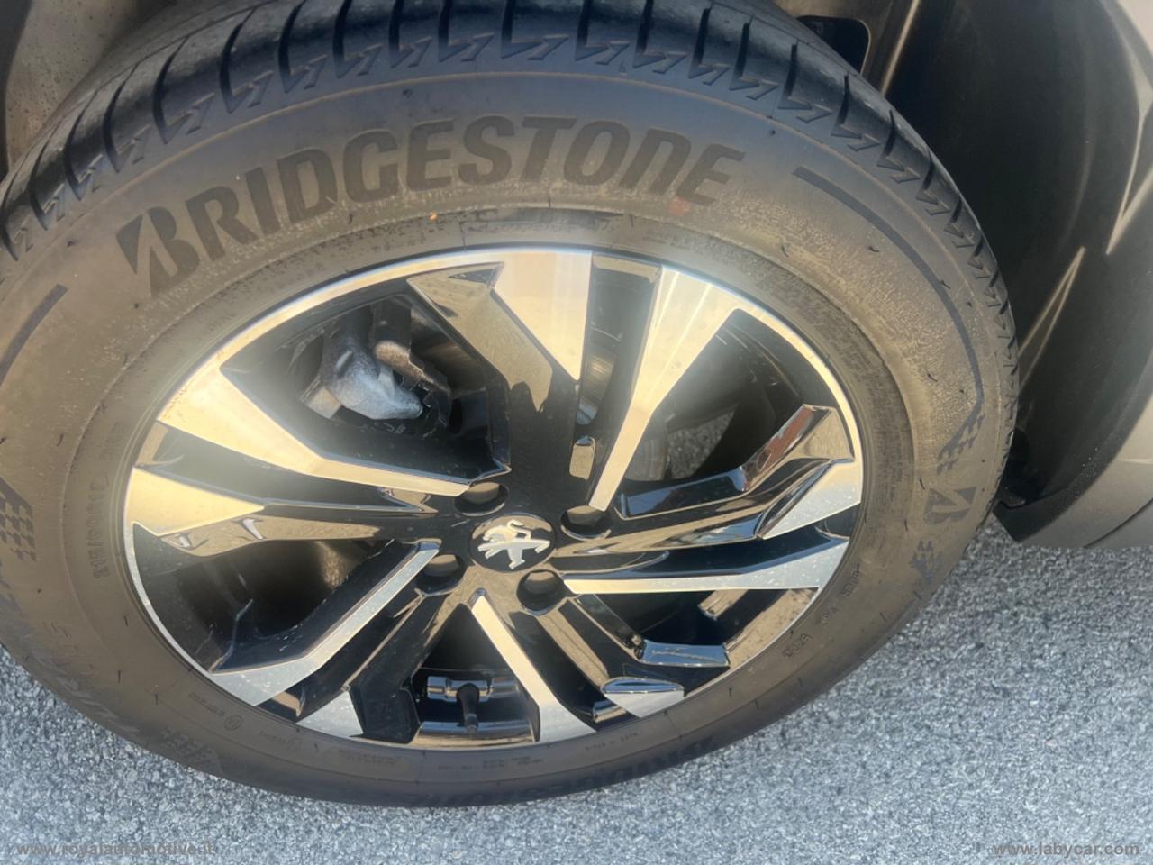 PEUGEOT 2008 BlueHDi 100 S&S GT Line