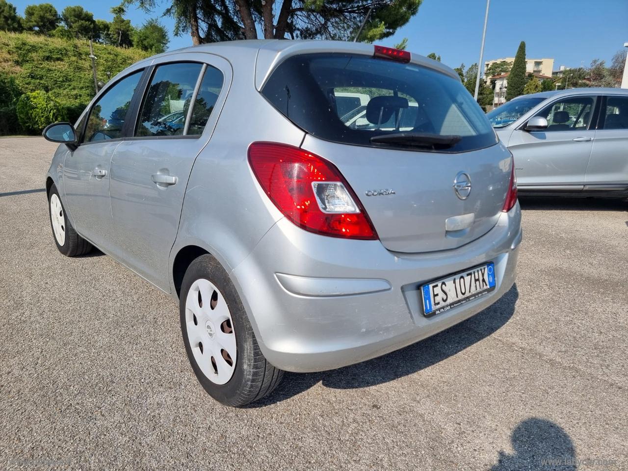 OPEL Corsa 1.2 5p. Sport