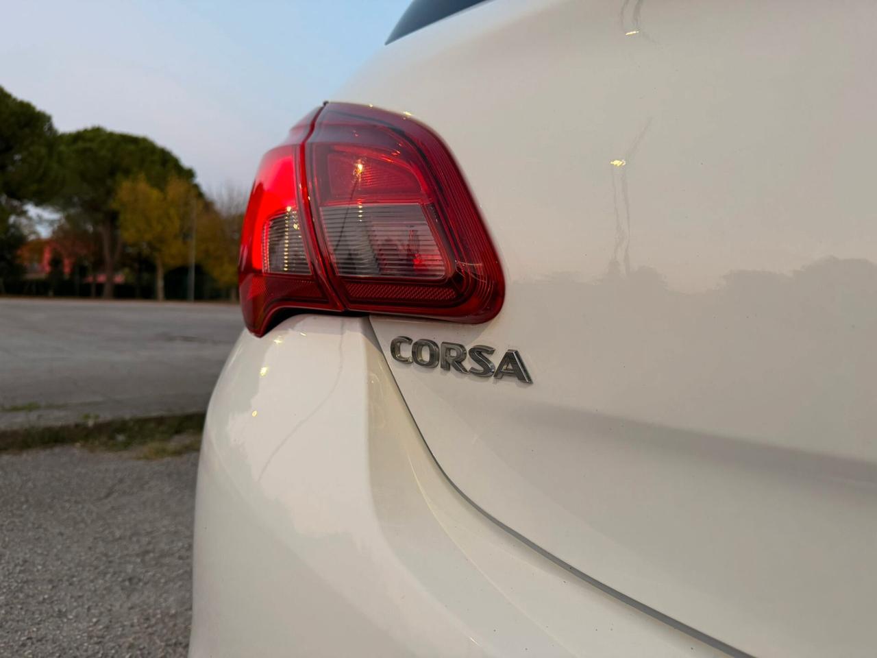 Opel Corsa 1.4 90CV GPL Tech 5 porte Innovation