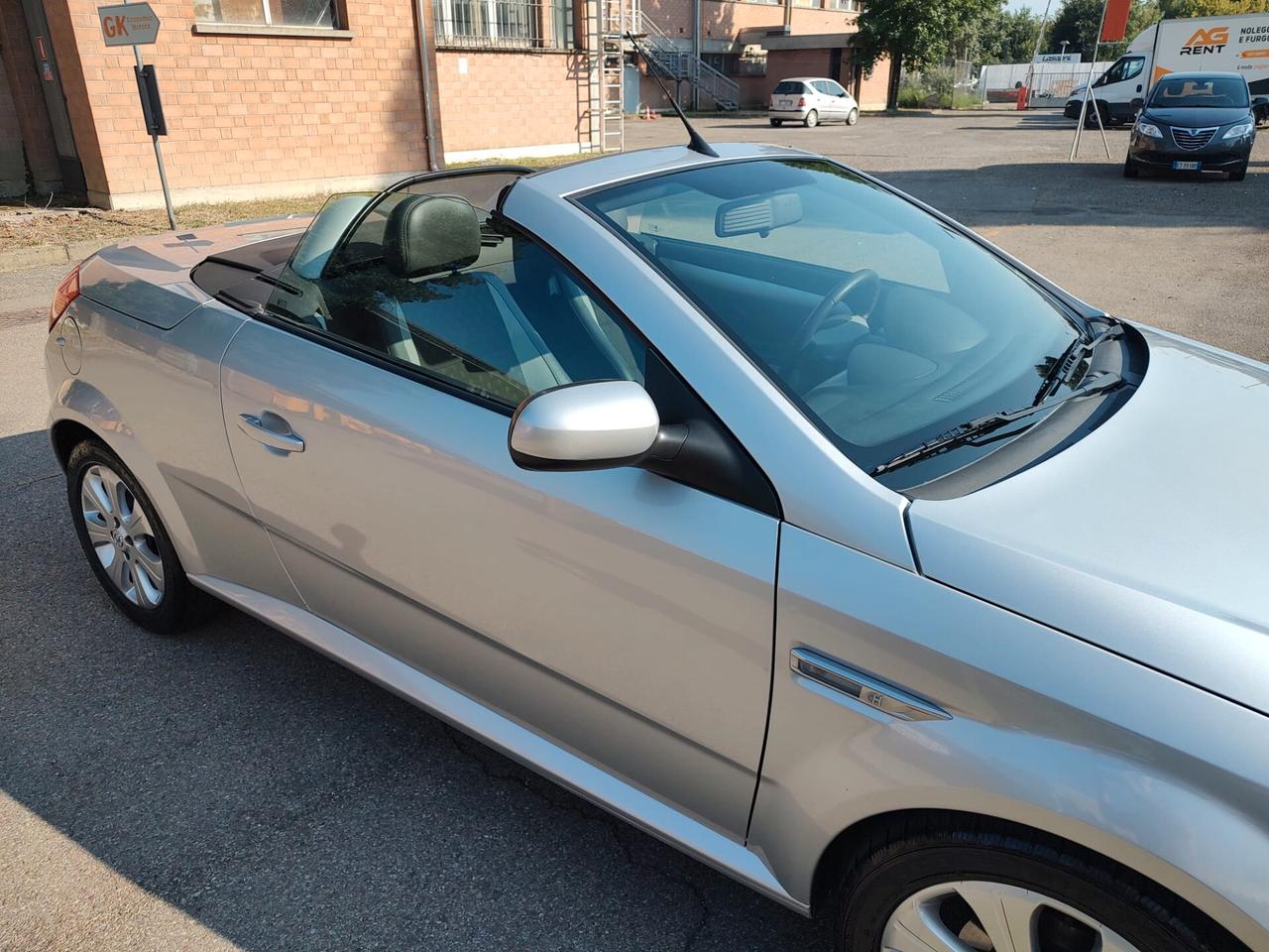 Opel Tigra TwinTop 1.4 16V Sport, GARANZIA L.12 MESI, OK NEOPATENTATI