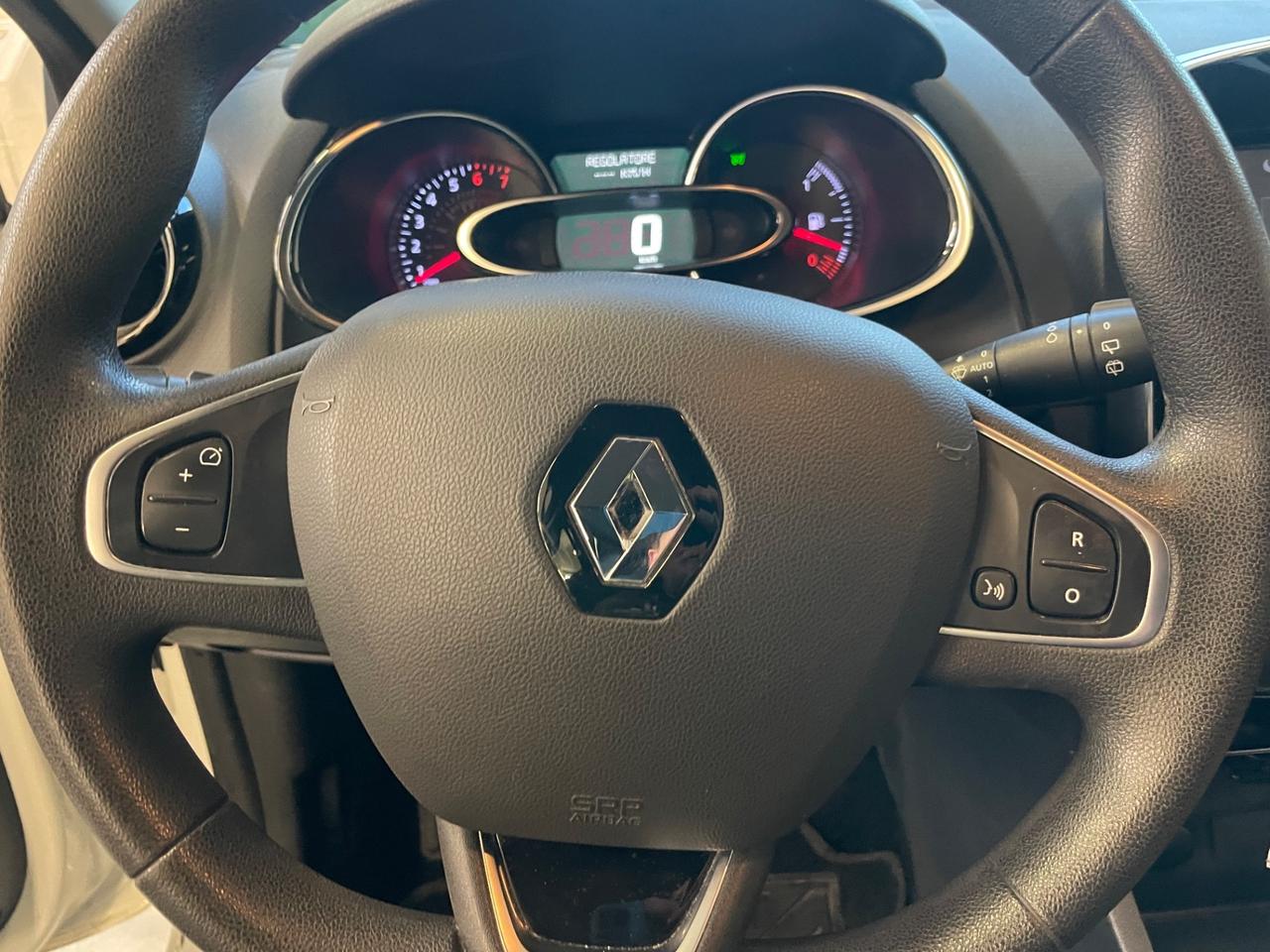 Renault Clio 1.2 75CV 5 porte Zen
