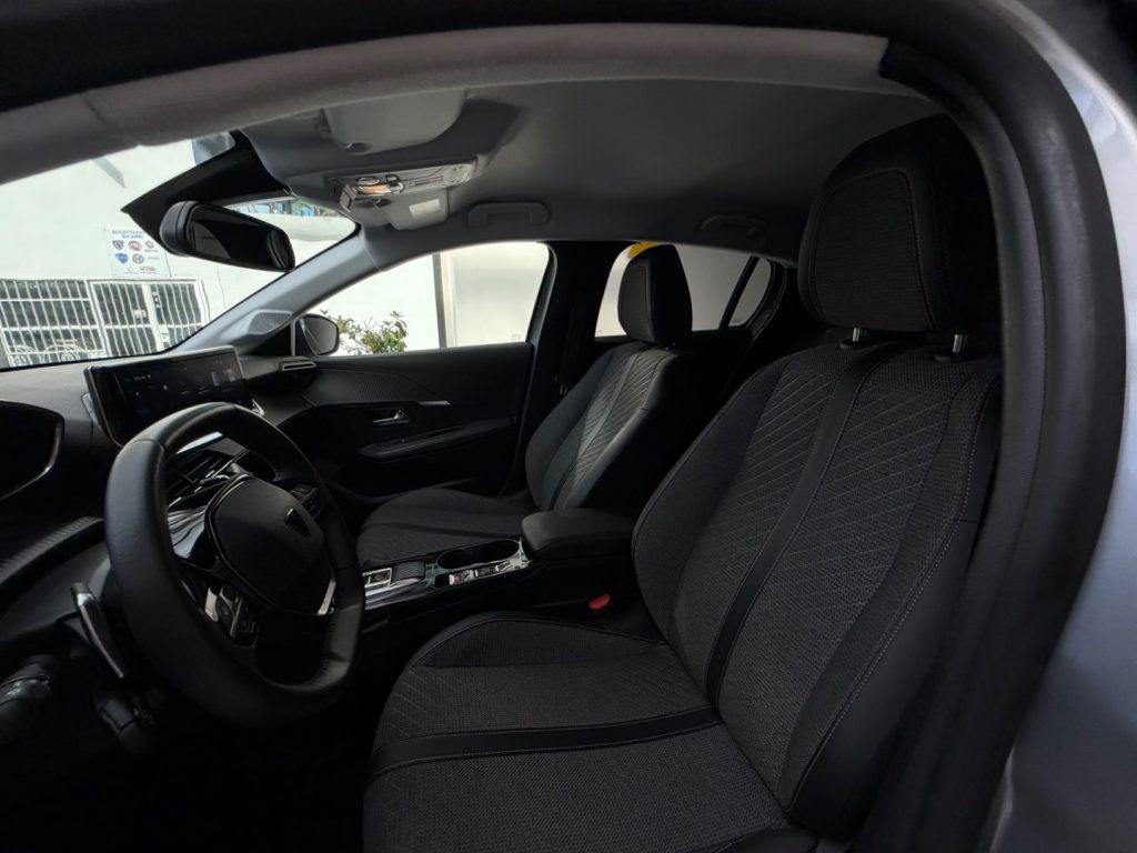 Peugeot 208 Hybrid 110 e-DCS6 Allure da €199,00 mensili