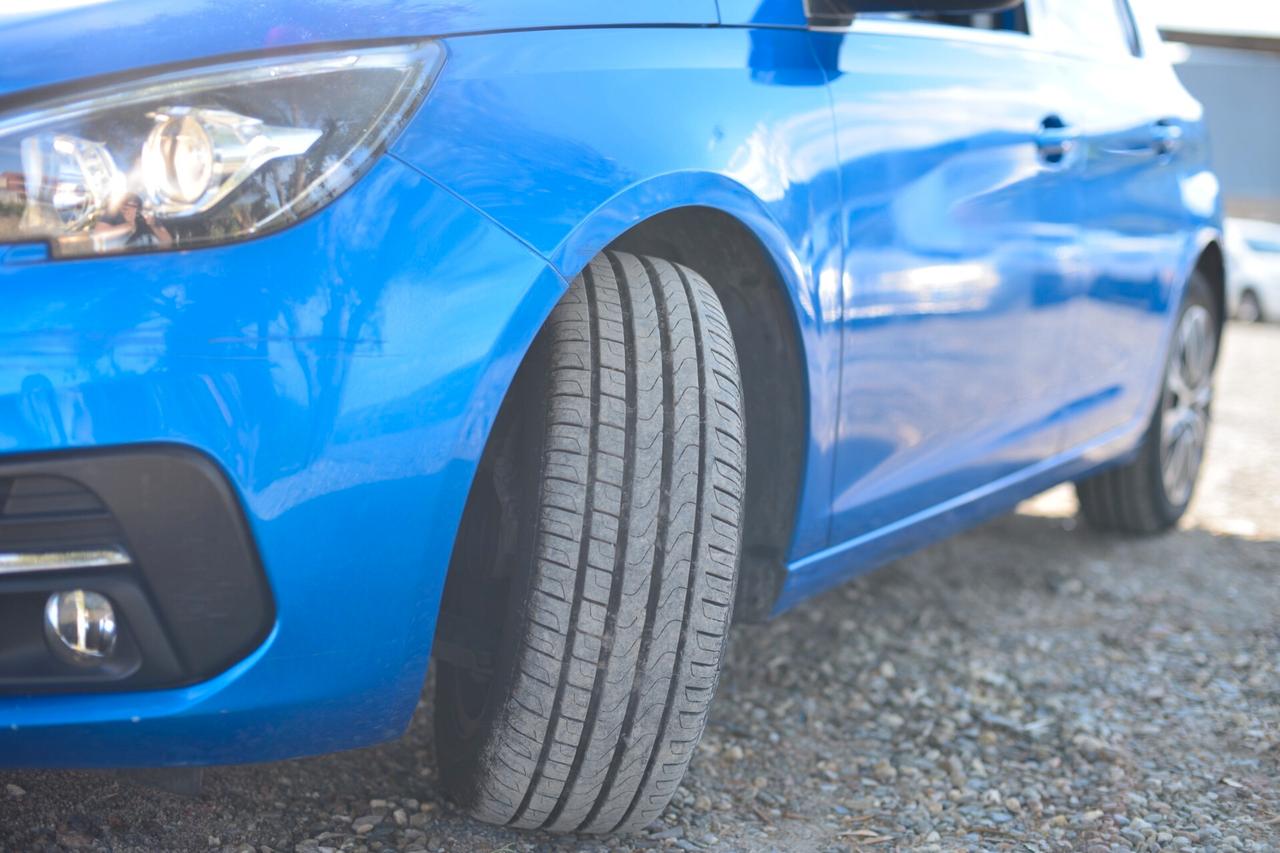 Peugeot 308 BlueHDi 130 S&S EAT8 Allure Pack