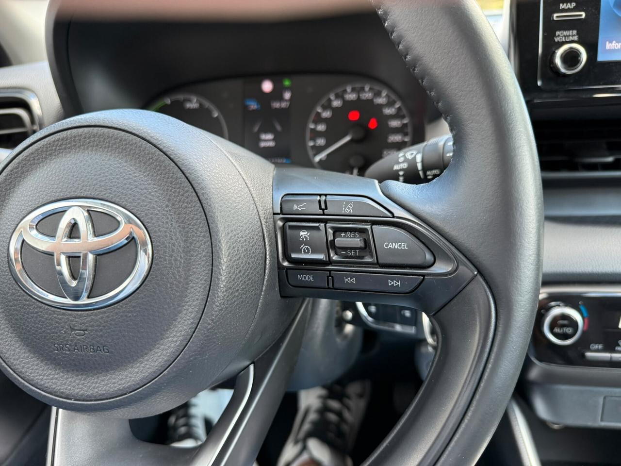 Toyota Yaris 1.5 Hybrid 5 porte Business