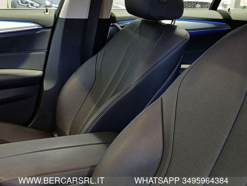 BMW Serie 5 520d 48V xDrive Business*LED*PACCHETTO LUCI*SEDILI IN PELLE*PDC*TELECAMERA*