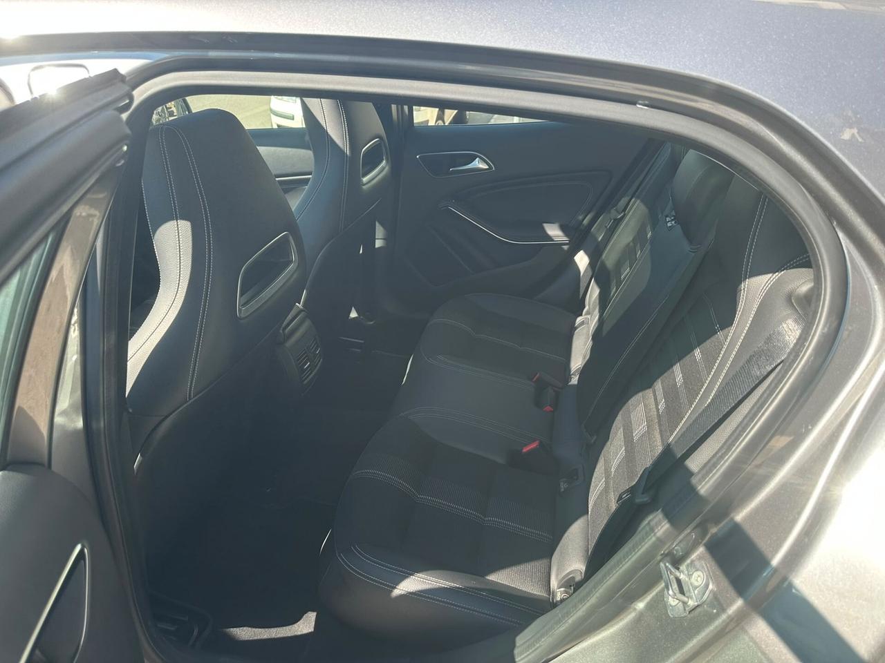 Mercedes-benz GLA 200 d Automatic 4Matic Premium