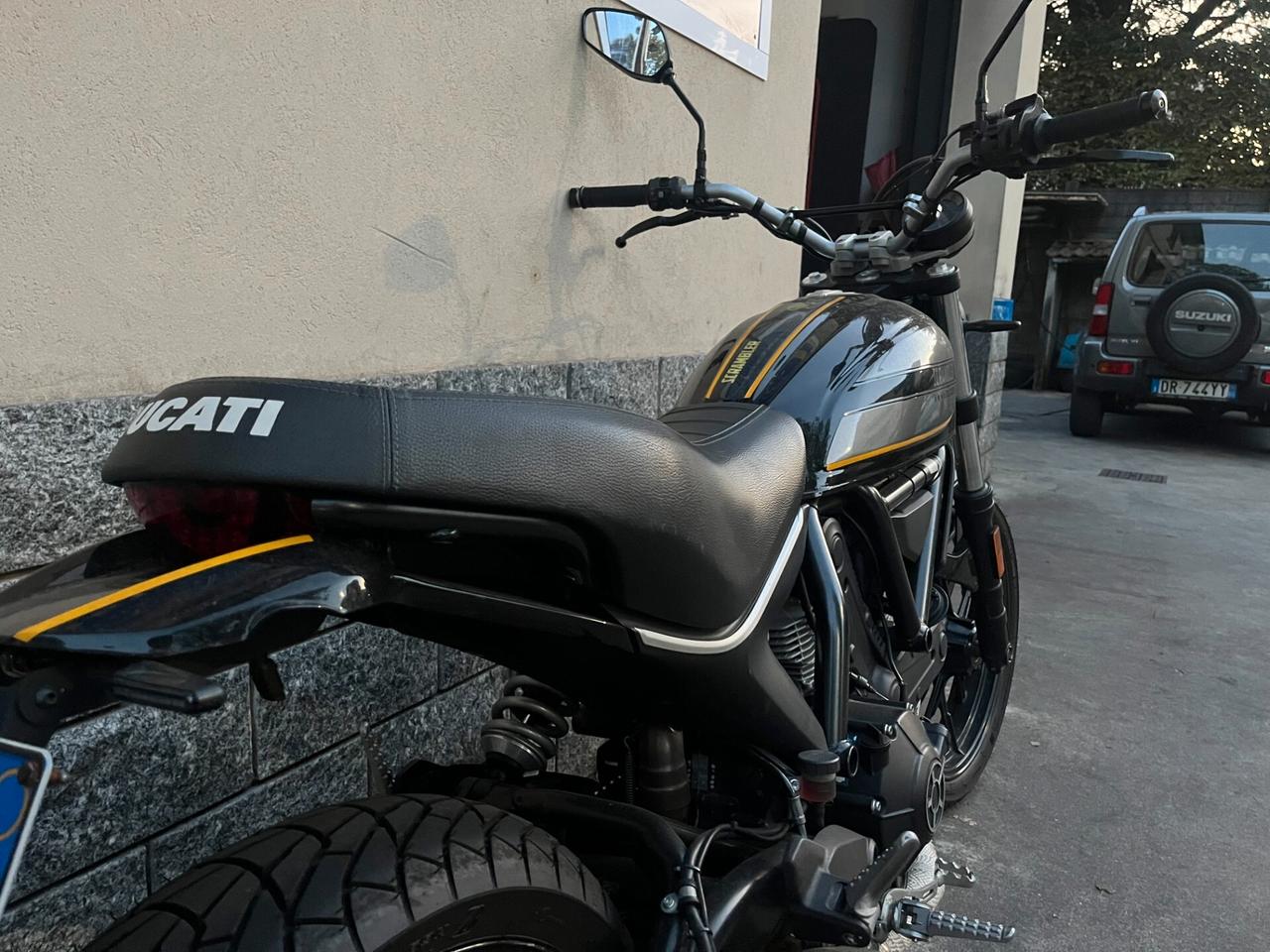 DUCAT SCRAMBLER SIXTY 2 400CC A2 - 2019 - BASSO CHILOMETRAGGIO
