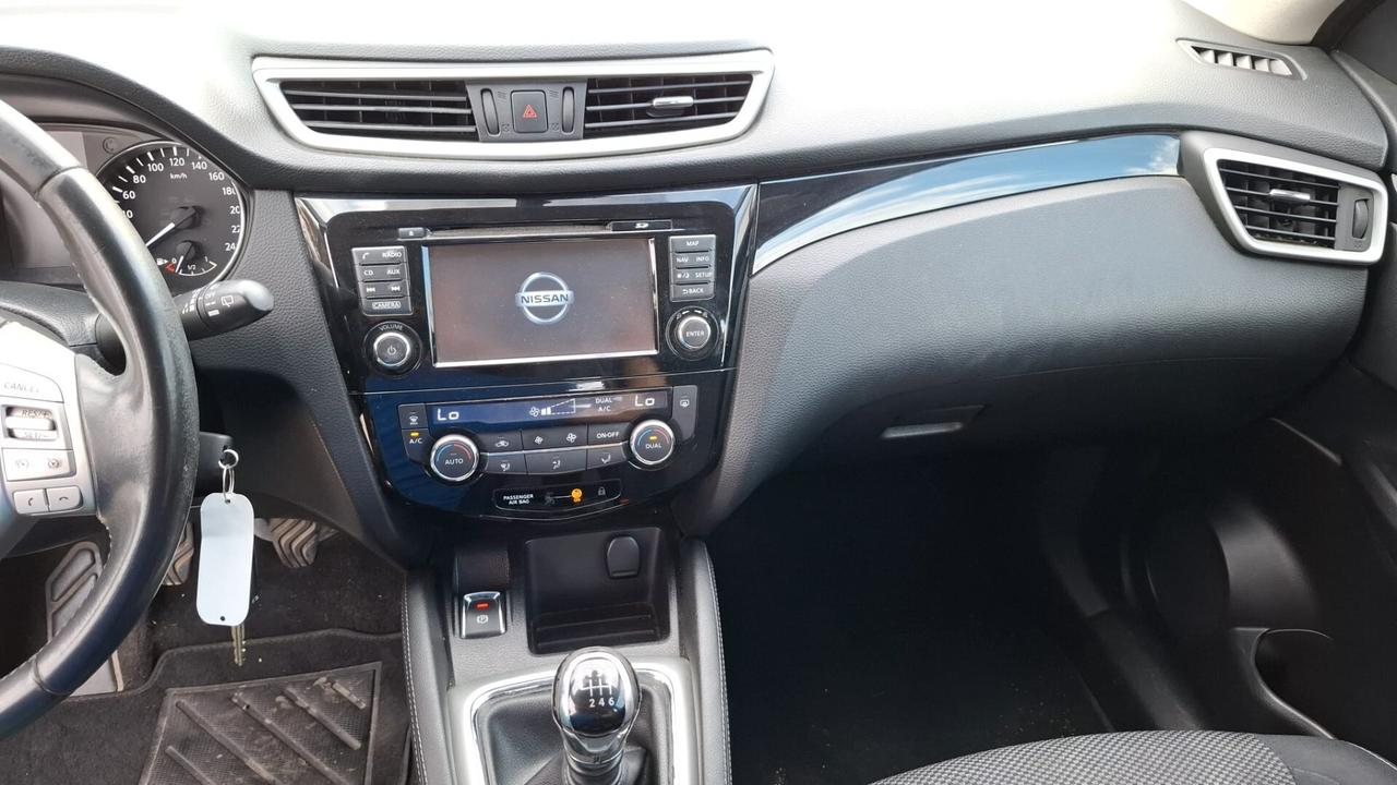Nissan Qashqai 1.5 dCi - COMMERCIANTI