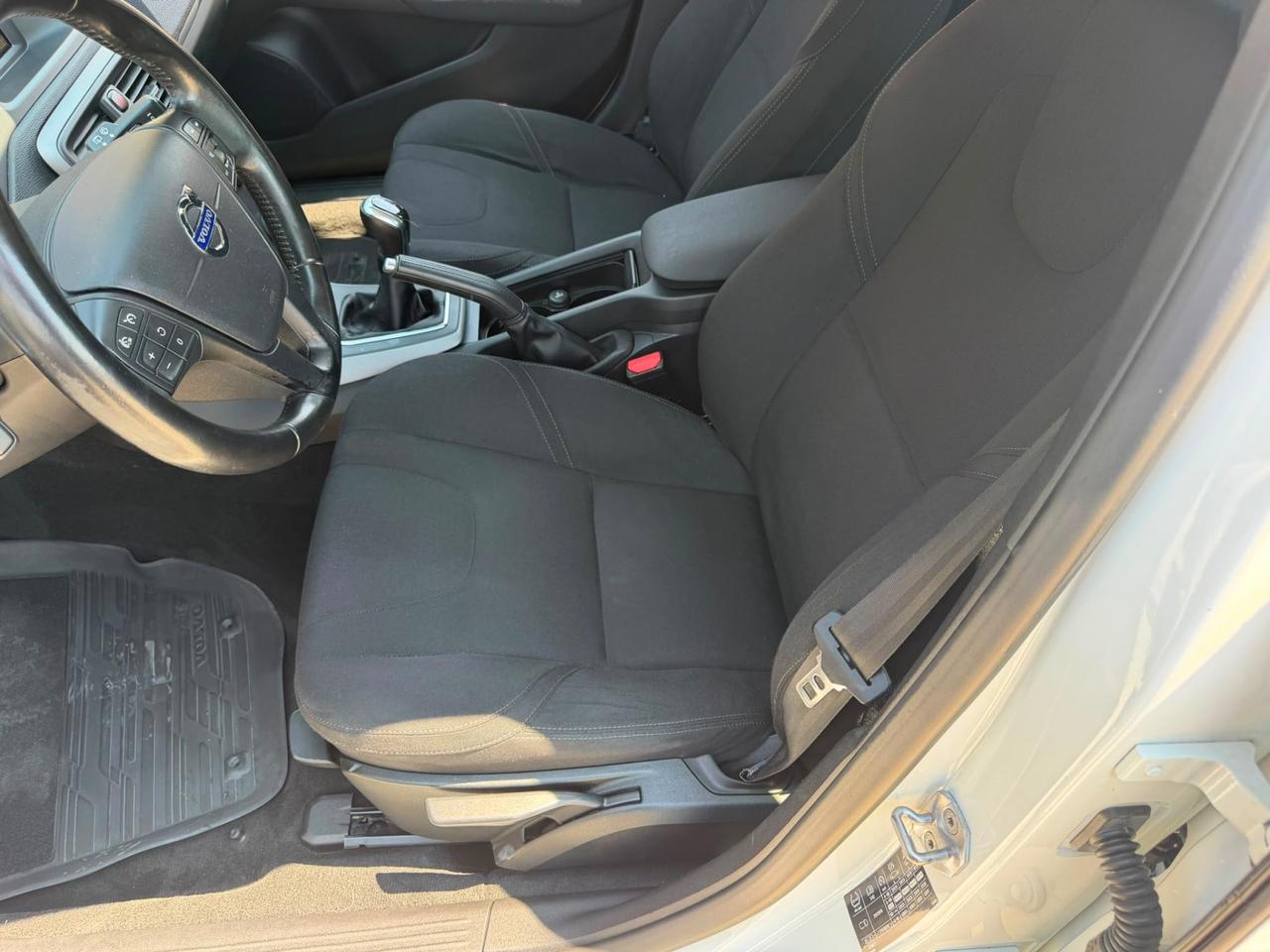 Volvo V40 D2 1.6 Summum neopatentati