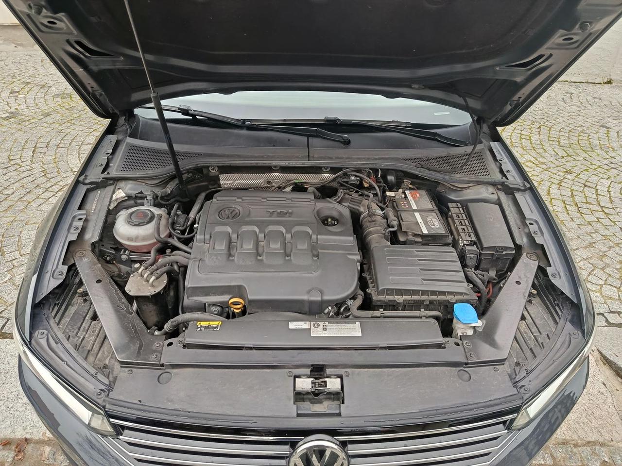 Volkswagen Passat Business 2.0 TDI #9251