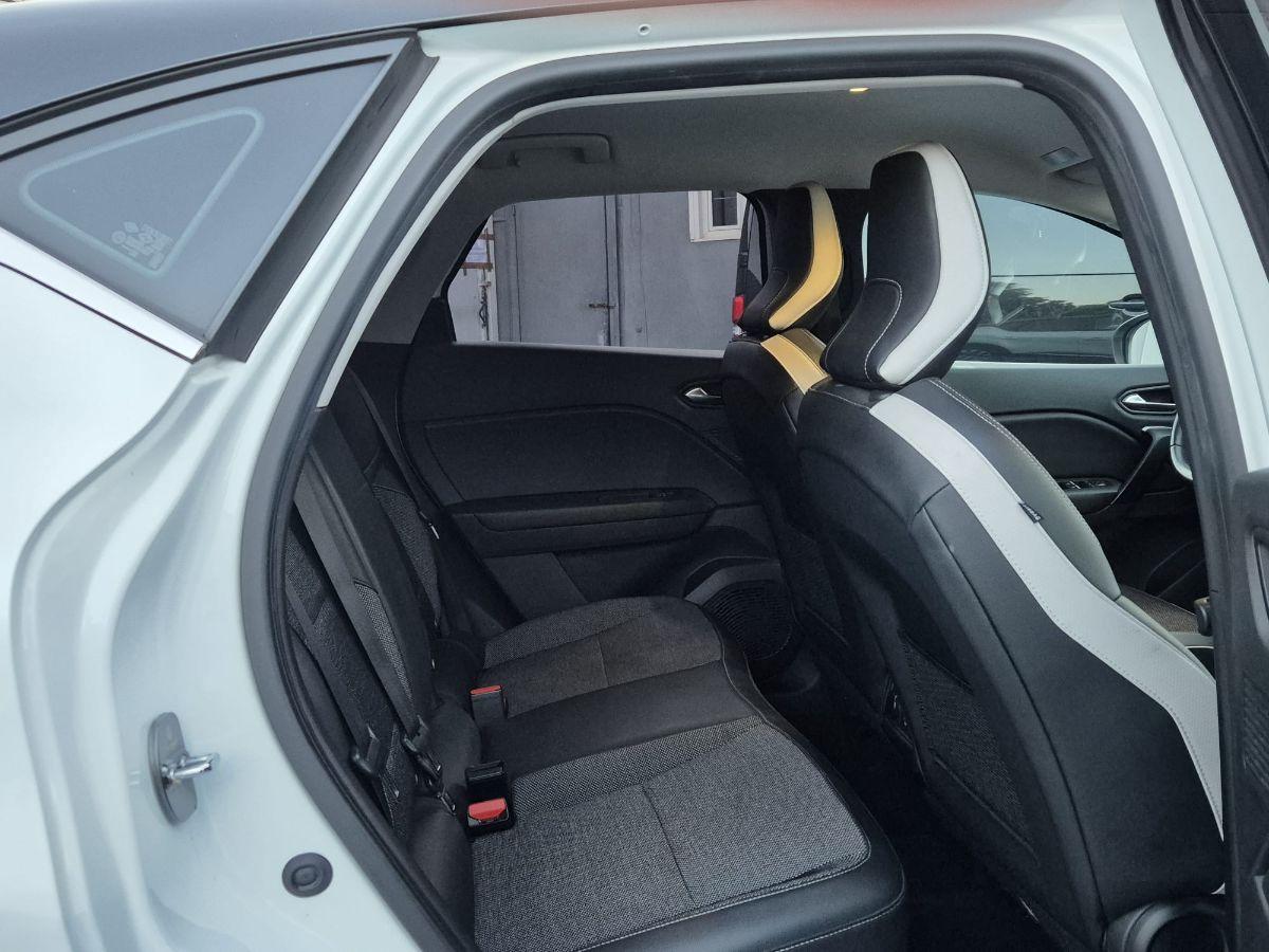 RENAULT - Captur - Blue dCi 8V 115 CV EDC Intens