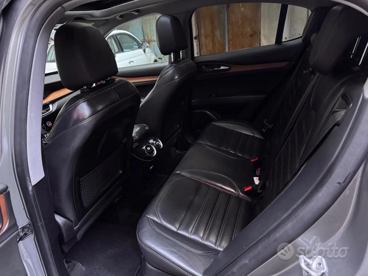 alfa romeo stelvio 2.0 turbo benzina 280cv