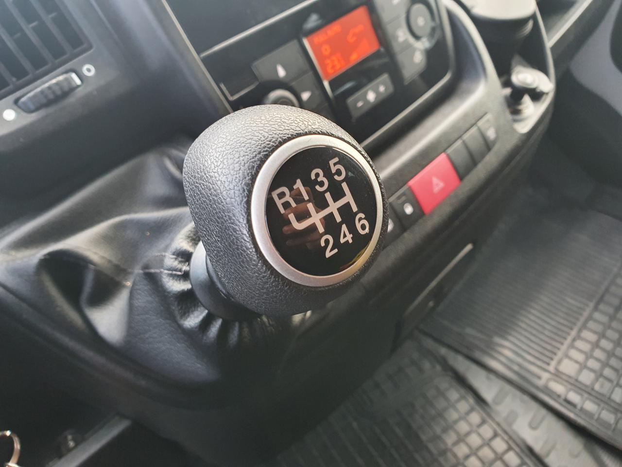 PEUGEOT Boxer (3ª serie) - Boxer 330 2.0 BlueHDi/110CV FAP PC-TN Combi Comfort