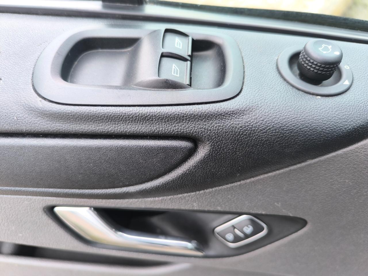 FORD TRANSIT CUSTOM 2.0 DIESEL 130cv L1H2 TETTO ALTO KM 86.000 LED/NAV/RETROCAMERA