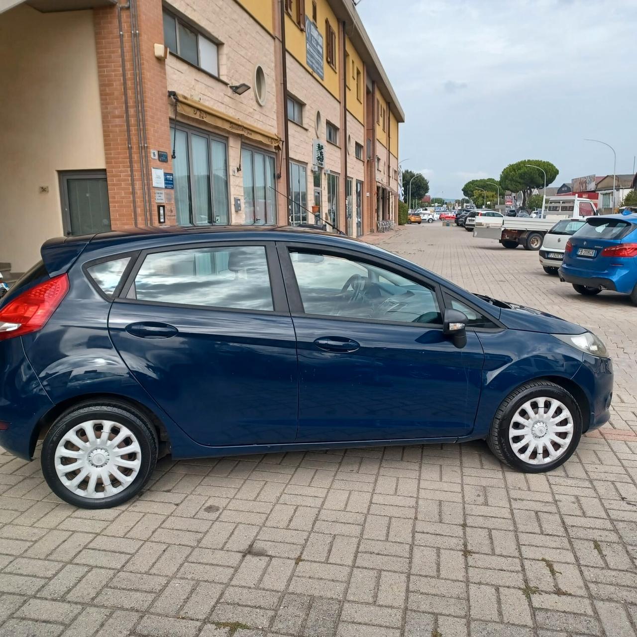 FIESTA 1.4 TDI NEOPATENTATI CON DISTRIBUZIONE E FRIZIONE NUOVI