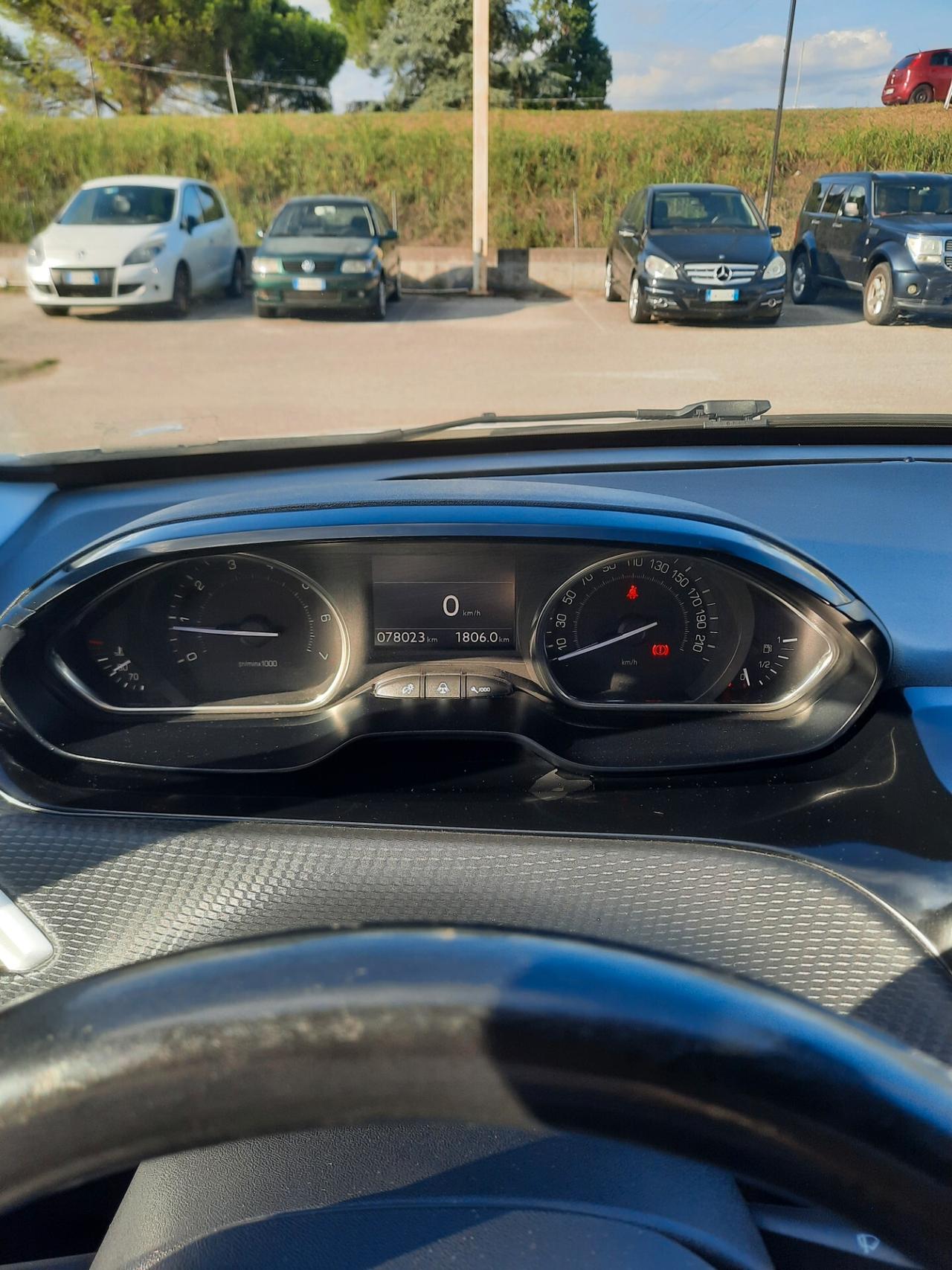 Peugeot 2008 PureTech 82 Allure