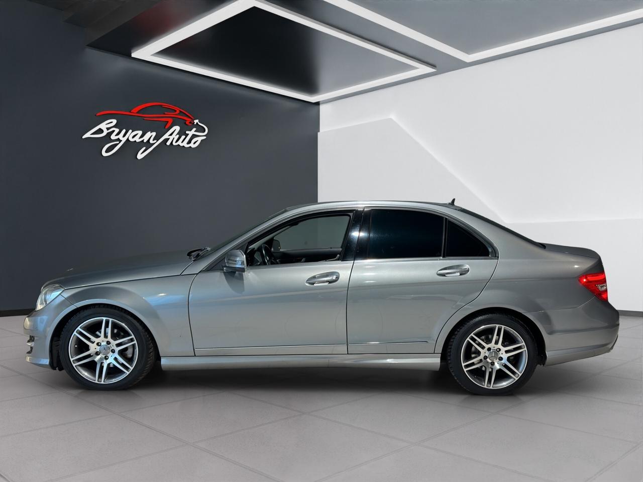 Mercedes-benz C 200 CDI BlueEFFICIENCY Avantgarde