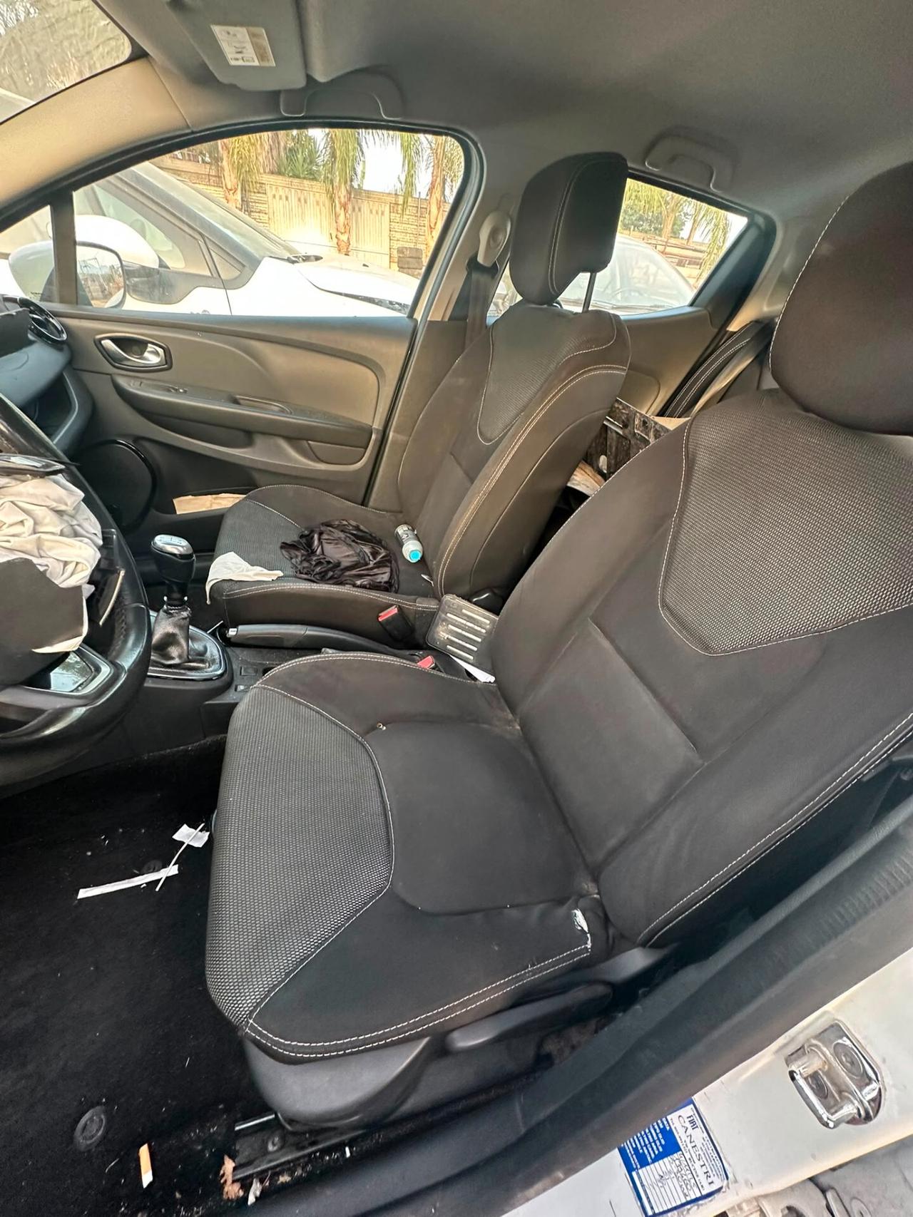 Renault Clio 1.5 Energy Intens SINISTRATA