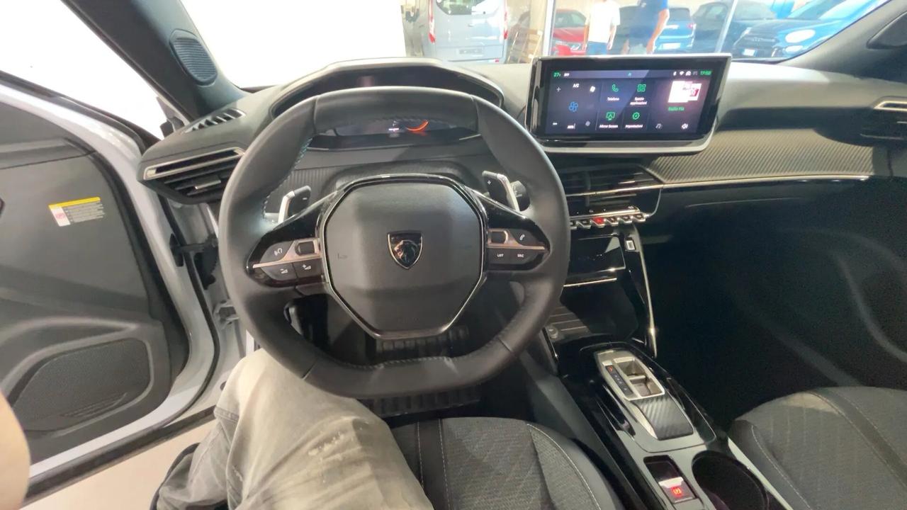 Peugeot 2008 PureTech 130 S&S EAT8 Style AUTOMATICA