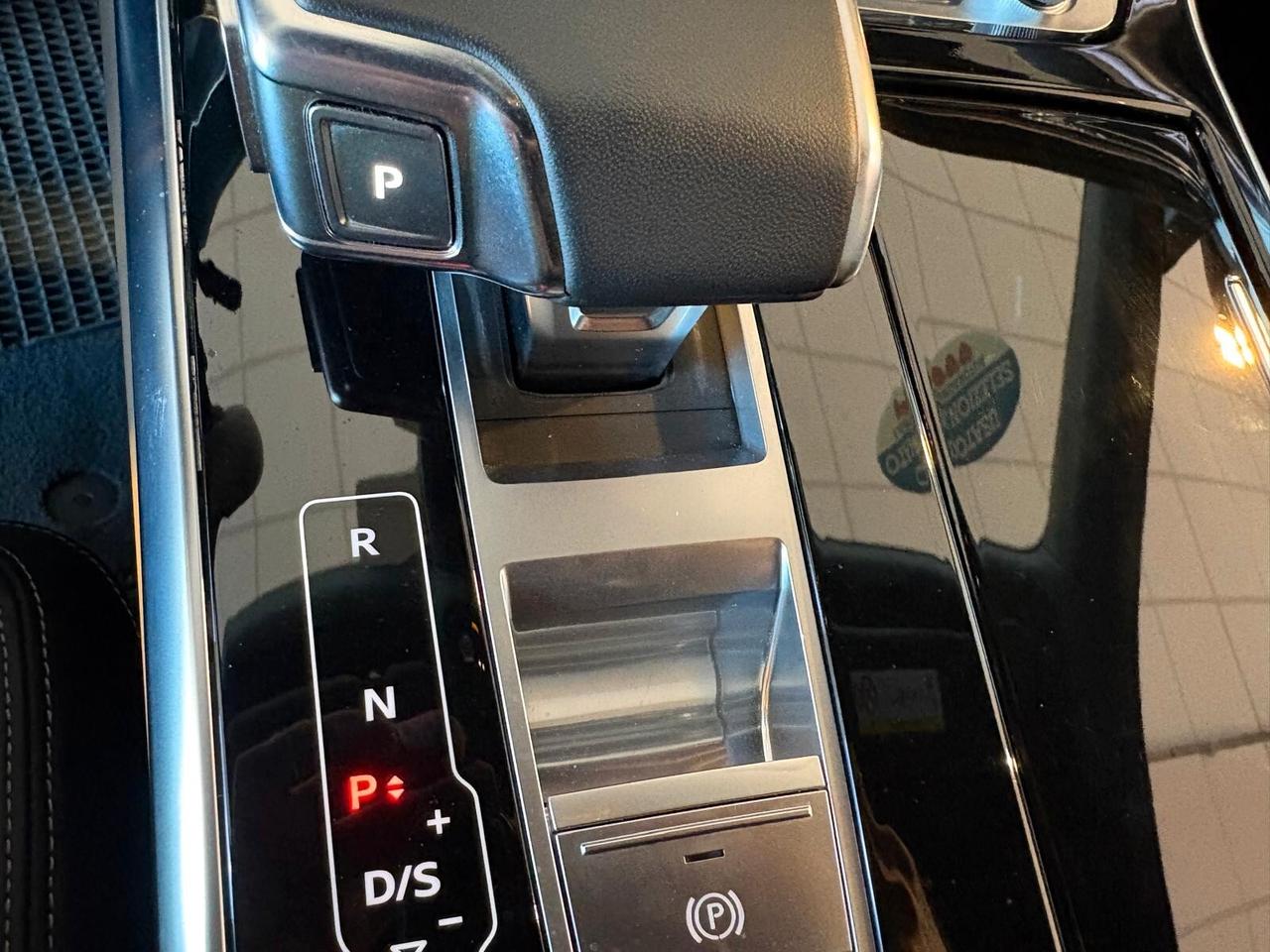Audi Q8 50 3.0 TDI quattro tiptronic MHEV S line GAR. 4 ANNI