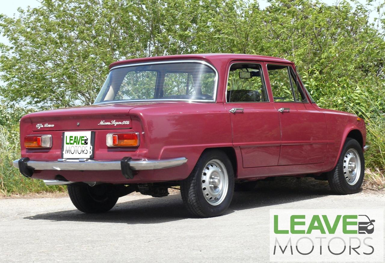 Alfa Romeo Giulia Nuova 1300 (M1525)