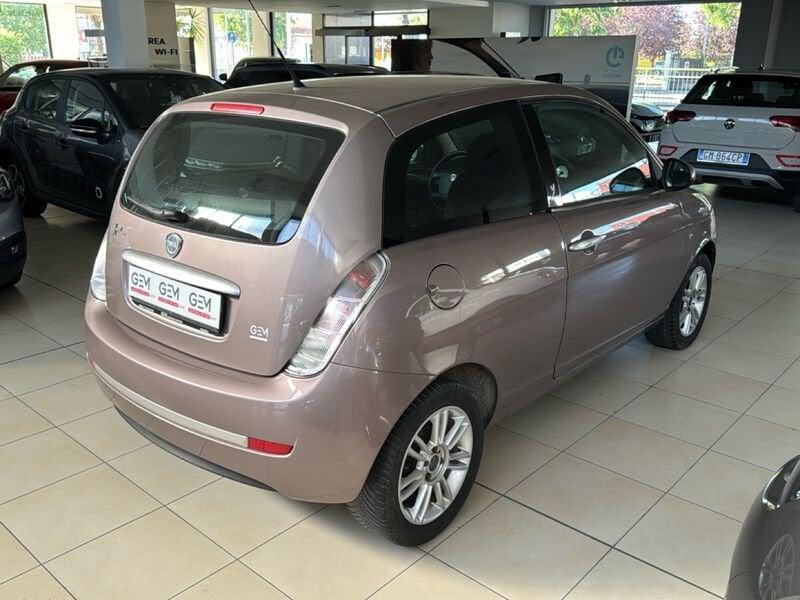 Lancia Ypsilon Ypsilon 1.2 8v Elle