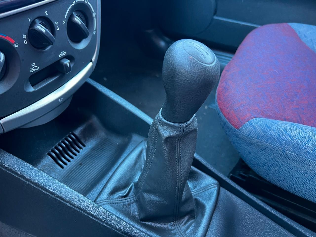 Lancia Y 1.1i cat Elefantino Blu adatta a neopatentati