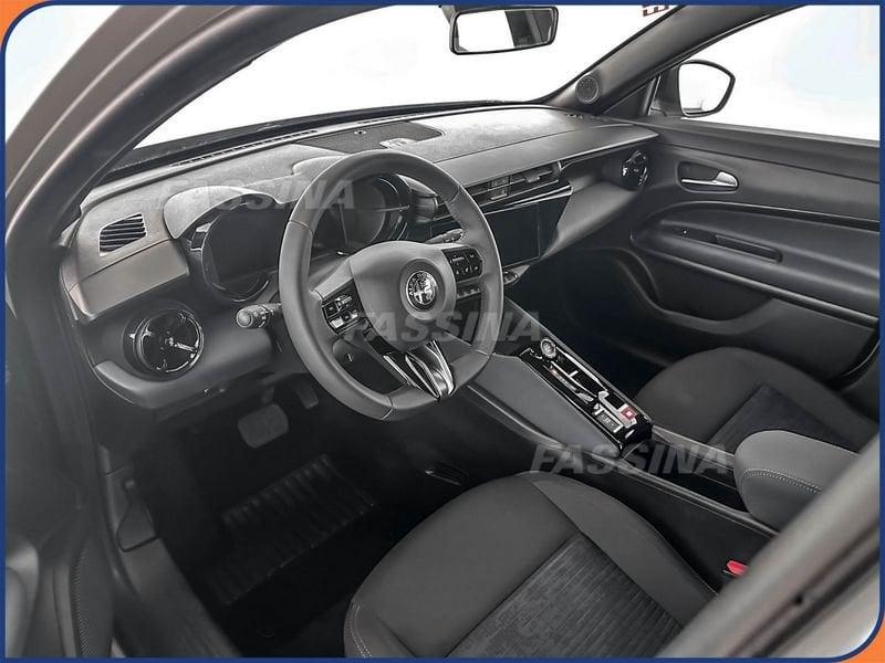 Alfa Romeo Junior Junior 156 CV BEV