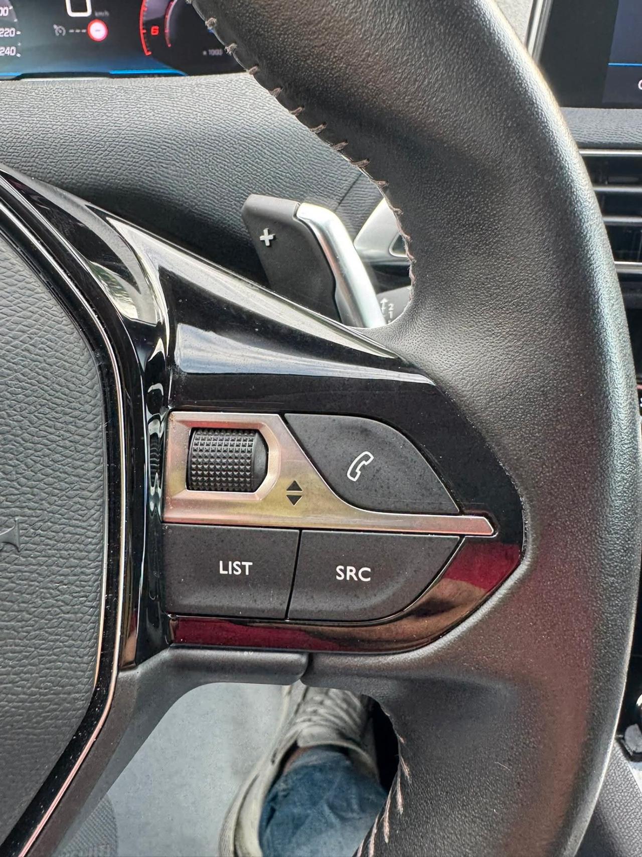 PEUGEOT 3008 1500 HDI 130CV AT8 UNICO PROPRIETARIO