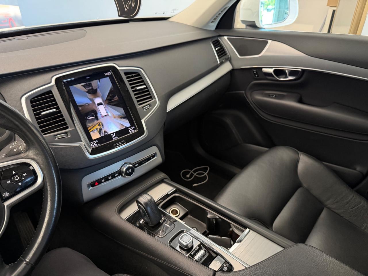 Volvo XC 90 XC90 B5 (d) AWD Geartronic Momentum Pro