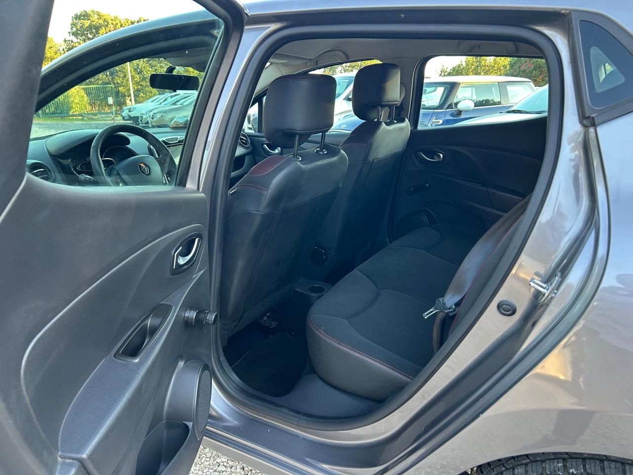 Renault Clio 1.2 75CV GPL 5 porte neopatentati permute