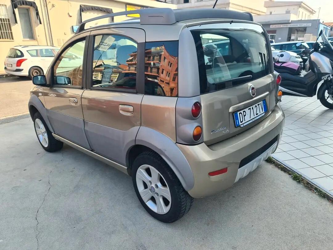 Fiat Panda 1.3 MJT 16V 4x4 Cross