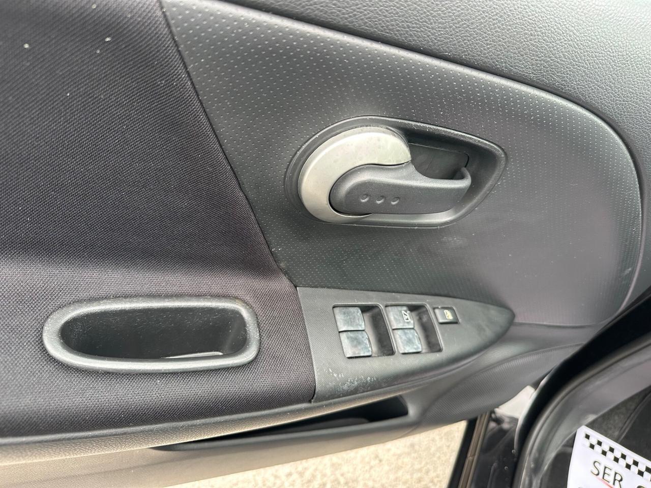 Nissan Note 2009 Restyling 1.4 88CV Acenta XFETTA