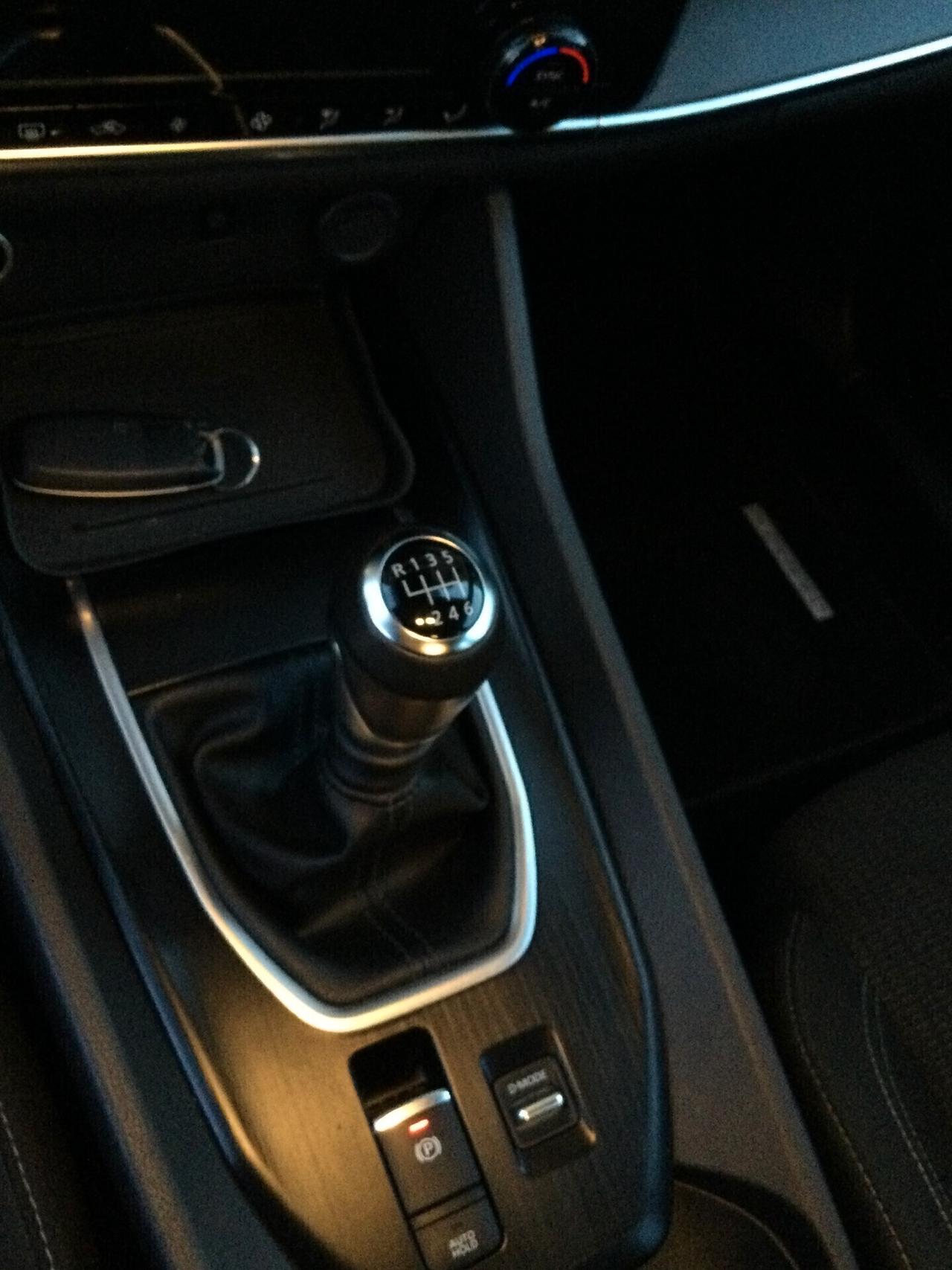 Nissan Qashqai MHEV 140 CV Tekna