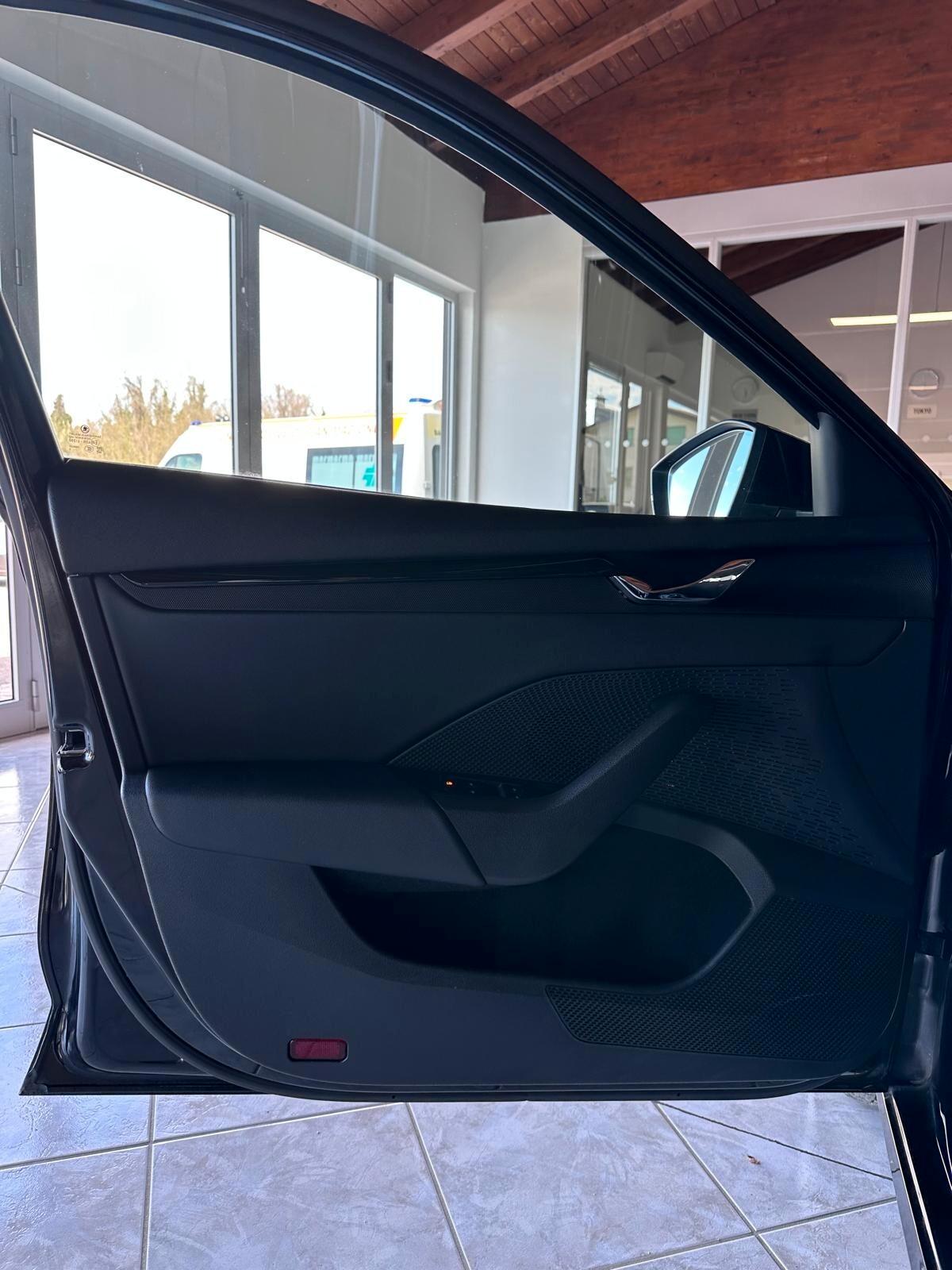 Skoda Octavia 2.0 TDI EVO SCR 150 CV DSG Wagon Executive 2023