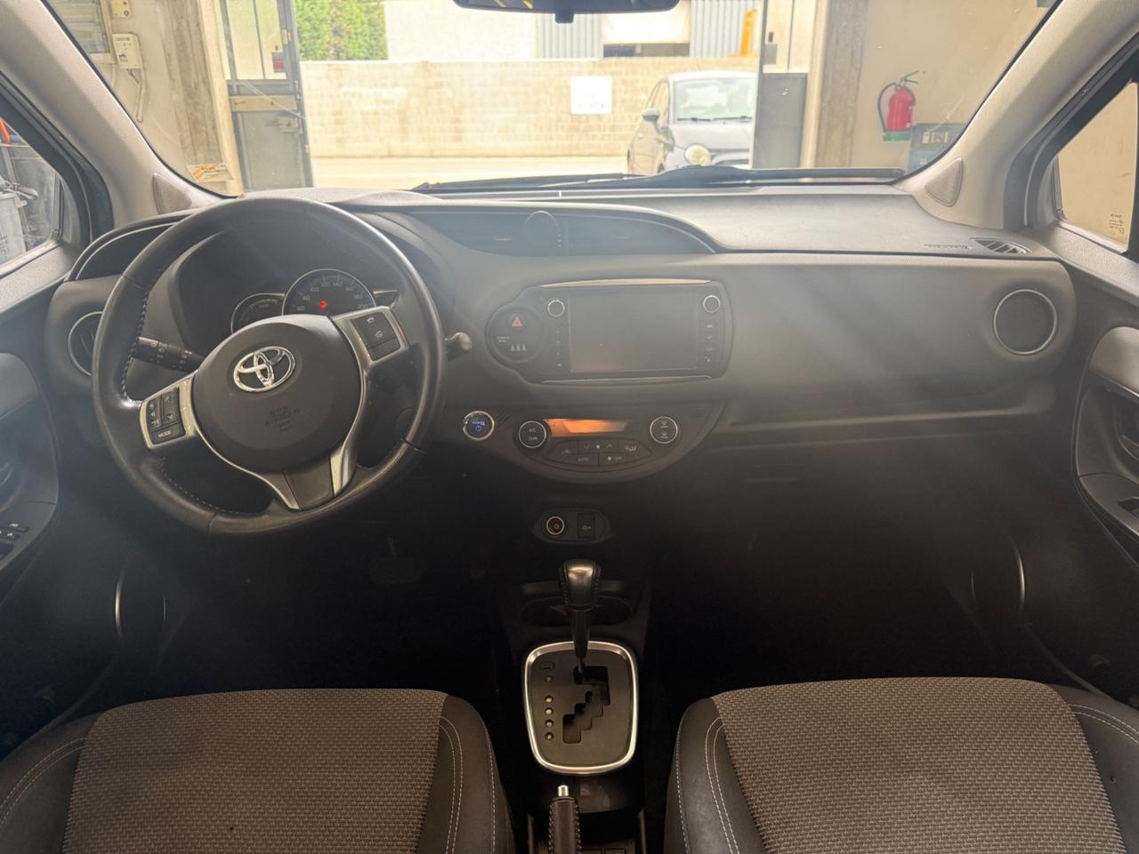 Toyota Yaris 1.5 Hybrid 5 porte Active AUTOMATICA