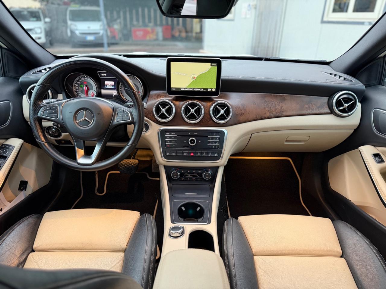 Mercedes-benz GLA 220d 4Matic Motore Nuovo Km Certificati