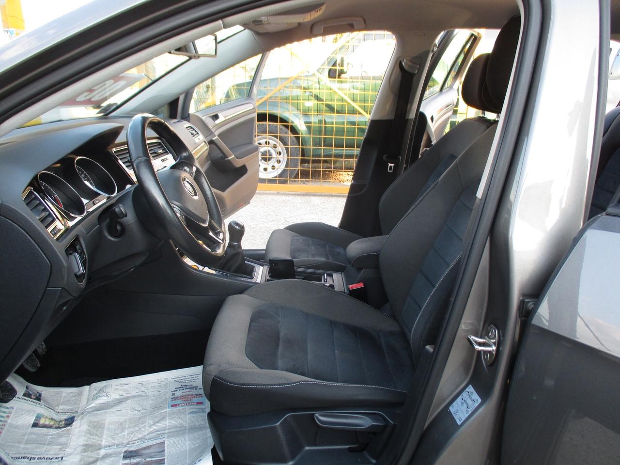 Volkswagen Golf 1.6 TDI 5p. Highline MOLTO BELLA 2014