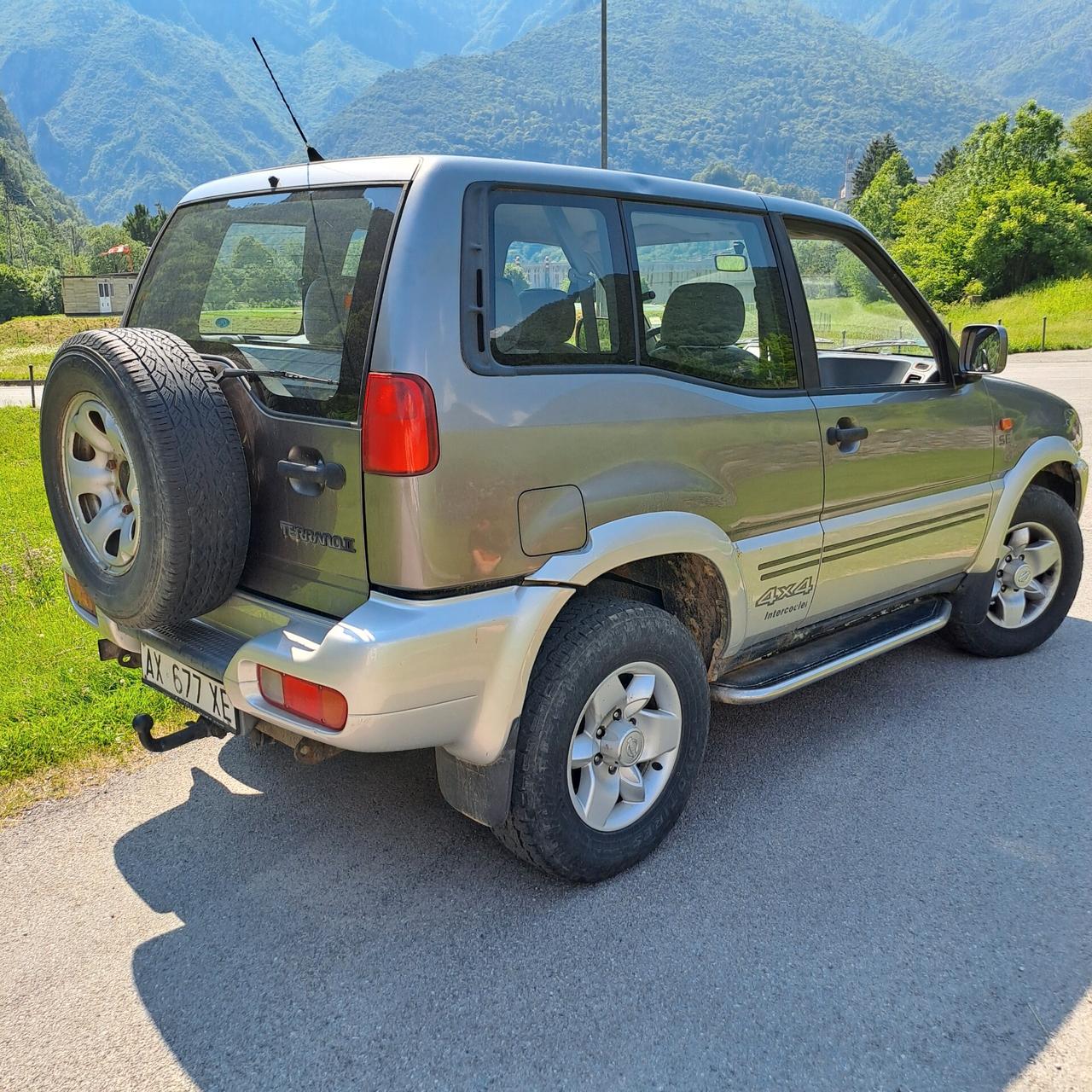 Nissan Terrano 2.7 GANCIO TRAINO - AUTOVETTURA