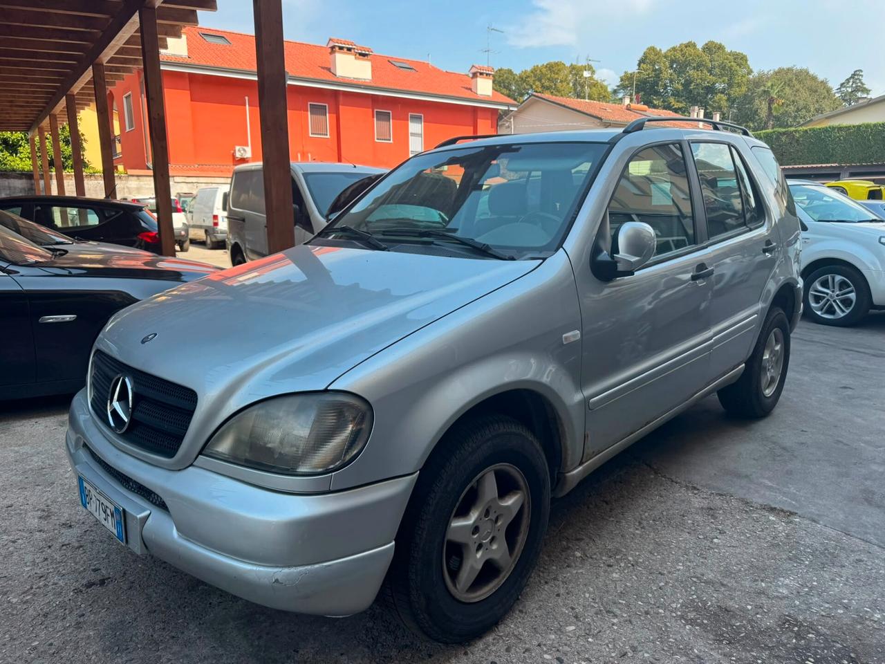 Mercedes-benz ML 270 turbodiesel cat CDI MOTORE CON VALVOLA BLOCCATA – VENDITA INTERA PER RICAMBI