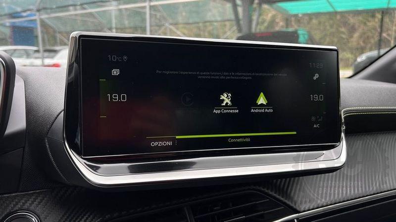 Peugeot 208 GT Line PureTech 100 S/S NAVI ACTIVE BLIND CORNER