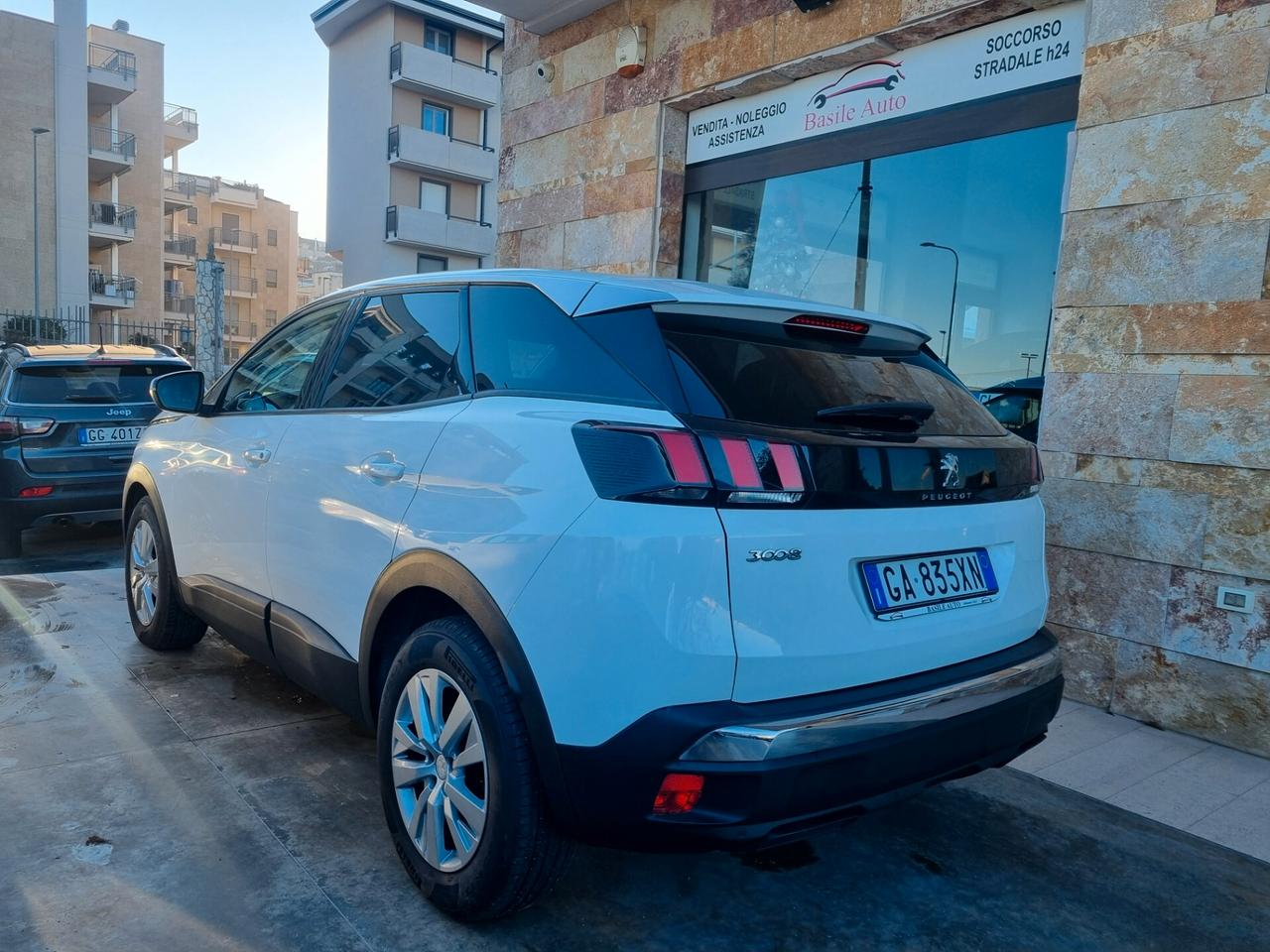 Peugeot 3008 BlueHDi 130 S&S EAT8 Business