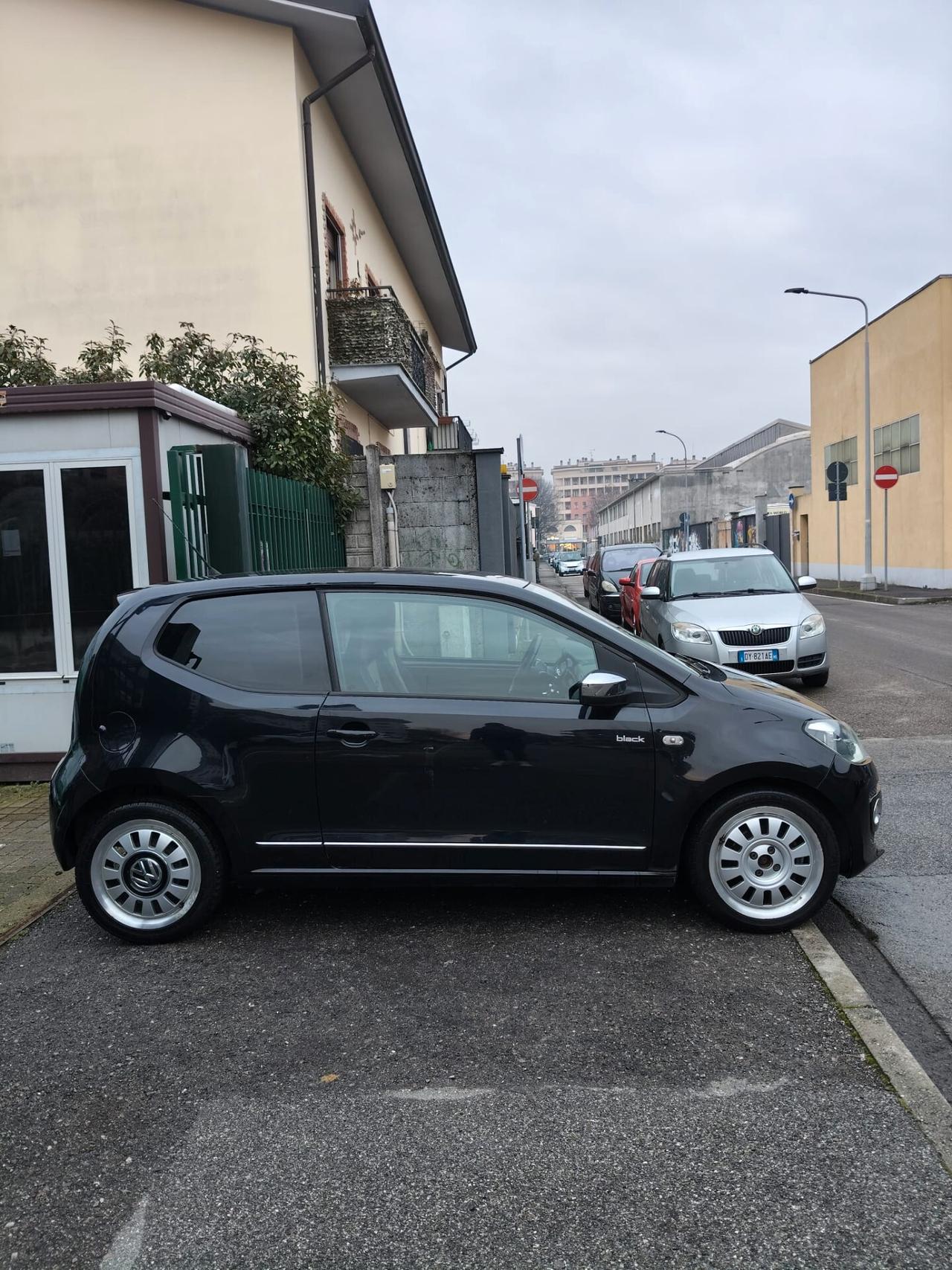 Volkswagen up! 1.0 75 CV 3p. high