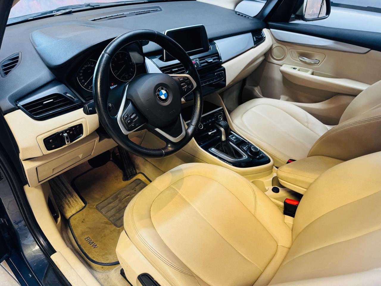 BMW 218d Active Tourer Luxury auto